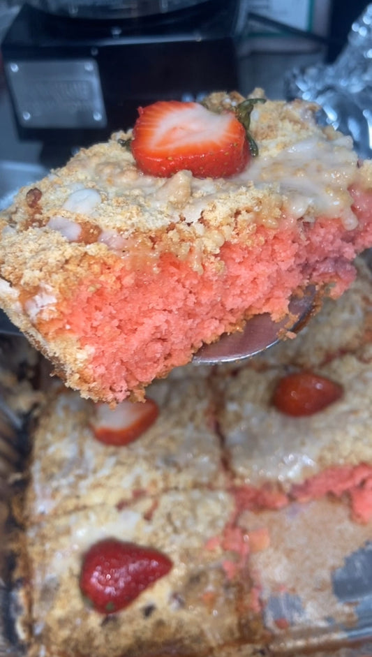 Strawberry Crumble Cake